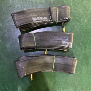 Cámara de aire de caucho butílico de alta calidad para <span class=keywords><strong>bicicleta</strong></span>, 26*1.50/26*1.75/26*1.95/26*2.125/26*2.1/26*2.4, 20/22/24/26/27.5/<span class=keywords><strong>29</strong></span> pulgadas - Product Image 4