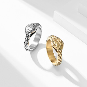 Anillo de Serpiente de Acero Inoxidable Chapado en Oro de 18K para Hombre y <span class=keywords><strong>Mujer</strong></span>, Estilo Punk Gótico, Anillo de Motero con Diseño de Animal, Joyería Resistente al Deslustre - Product Image 1