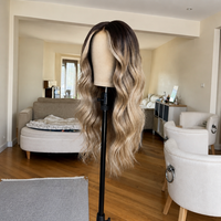Perruque longue en cheveux humains blond cendré avec mèches balayage, densité 150%, ligne de cheveux pré-épilée, sans colle, prête à porter, perruque ondulée avec dentelle frontale