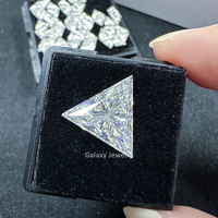 Fabrication de D-VVS1 forme triangulaire Moissanite 1CT 2CT 3CT 2*2mm 9*9mm Fancy Cut Loose Moissanite Diamond
