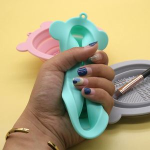 Hot Sale <b>Silicone</b> Makeup Brush Cleaner <b>Tool</b>, Deep Clean Makeup Brushes Fast, Reusable Cosmetic Brush Cleaning Mat - Product Image 4
