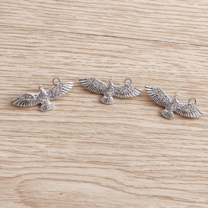 Antique <strong>Sliver</strong> Bronze Gold Color Alloy Eagle Hawk Charms Fit Bracelets Necklace DIY Jewelry Findings - Product Image 3