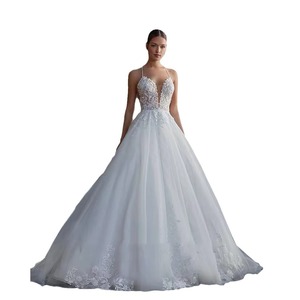Lace Appliqu Princess Wedding Dress White Ball Gown Sweetheart Neckline Empire Waist Tulle Vintage Style - Product Image 3