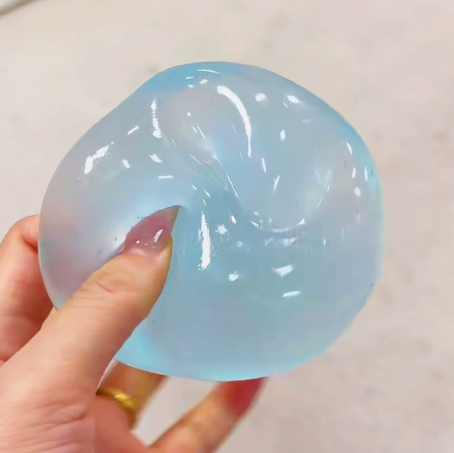 Boule artisanale à l'huile de coco bleue (6 cm
