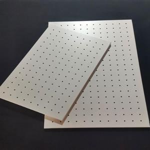 Solution de rangement facile à installer pour la maison ou le bureau, organisateurs muraux en métal avec panneaux perforés - Product Image 6