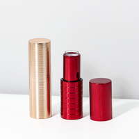 Tabung Lipstik Aluminium Merah Vintage Mewah dengan Desain Taie dan Tutup Berlapis, Logo Kustom 3.2-3.5g