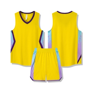 Ensemble d'uniformes de basketball - Débardeur décontracté 100 % coton tricoté, imprimé sur mesure par sérigraphie, respirant et à séchage rapide - Product Image 2