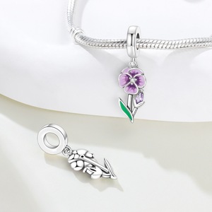 Pendentif Breloque Fleur Émaillée Plaqué Cuivre, Perle Suspendue pour Bracelet en Argent 925, Motif Lotus Fleur de Cerisier, Cadeau pour Femme - Product Image 2