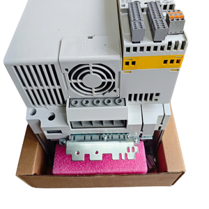 Variador de Frecuencia Lenze VFD 3200 C Trifásico Industrial con Control Vectorial 400V 1000W IP20 - Product Image 1