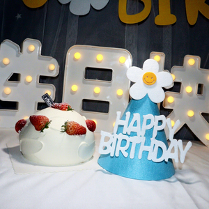 Chapeau d'anniversaire style <span class=keywords><strong>Instagram</strong></span> avec marguerites, accessoire <span class=keywords><strong>photo</strong></span> pour fête, populaire en ligne pour les décorations de premier anniversaire des enfants, semi-artisanal, taille unique - Product Image 5