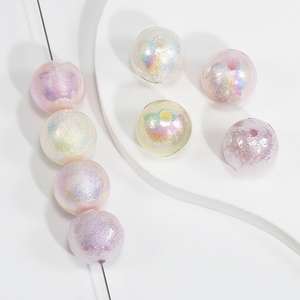 Cuentas acrílicas personalizadas de 16mm <span class=keywords><strong>C</strong></span> L D TF Designer Charm Letter Print Straight Hole Colorful Pearl Beads para la fabricación de joyas Pen Beaded - Product Image 4