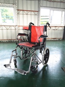 Foshan terapia de rehabilitación China suministros propiedades silla de ruedas dimensión plegable portátil respaldo silla de ruedas - Product Image 6