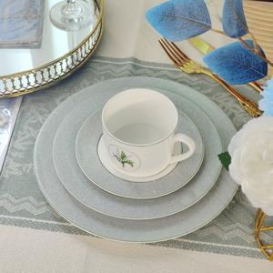 Assiettes en céramique, tasses à café, soucoupes, ensemble de salle à manger de luxe, services de vaisselle, porcelaine exquise, promotionnel, 4 pièces - Product Image 4