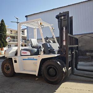 Montacargas TCM FD70 7T/10T de Segunda Mano con Desplazador Lateral Hidráulico y Motor Diésel Isuzu en Venta - Product Image 4