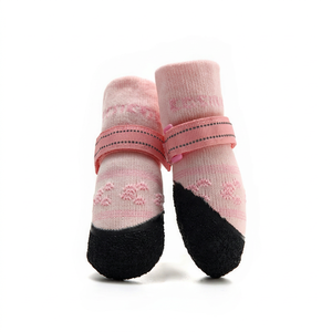 Chaussures pour chien imperméables, respirantes, antidérapantes, résistantes à l'usure, anti-salissures, toutes saisons, pour l'extérieur, à séchage rapide, avec chaussettes intégrées - Product Image 1