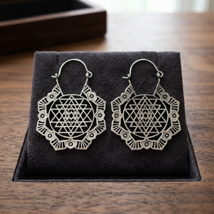Pendientes de Aro de Latón Plateado SILVER ZONE, Estilo Bohemia, Diseño Shree Yantra, para Mujer, para Aniversario - Product Image 1