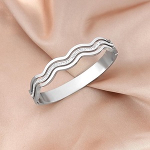 Wholesale 18K Gold Plated Titanium Steel Woven <b>Cuff</b> <b>Bracelets</b> Bangles Charm <b>Bracelets</b> Trendy Star Design for Women Gifts - Product Image 5