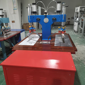 Производство 8 кВт термополиуретановый мембранный материал HF сварщик с изоляцией отрицательного давления носилки камеры делая машину - Product Image 3