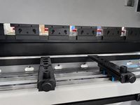 Cintreuse électrique manuelle synchronisée 30T/1250S pour acier au carbone, aluminium et acier inoxydable, haute précision