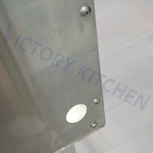 โต๊ะทำงานสแตนเลสสตีล 201 คุณภาพสูง VCT พร้อมขอบสีเงิน รับน้ำหนักได้ 300 กก. สำหรับใช้ในโรงแรมและร้านอาหาร - Product Image 2