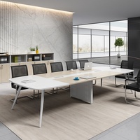 Table de conférence modulaire moderne avec structure en fer et panneau en bois, facile à nettoyer, combinaison chaise de bureau et de salle de classe