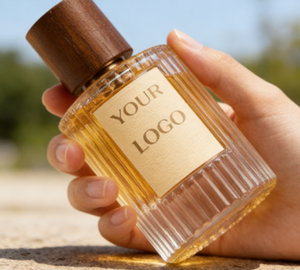 GUCOR 103 50ml <span class=keywords><strong>Parfum</strong></span> pour femme Haute Qualité <span class=keywords><strong>Parfum</strong></span> Français Original <span class=keywords><strong>de</strong></span> Renommé Parfumeur Épices Importées Nouvelle Arrivée - Product Image 1