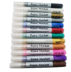 2024 pennarelli di vernice di vendita calda inchiostro alcol 12 colori per metalli, vetro, legno, pietra, plastica, pneumatici.