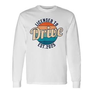 Camiseta de manga larga con licencia para conducir, Est 2025, regalo para nuevos conductores - Product Image 1