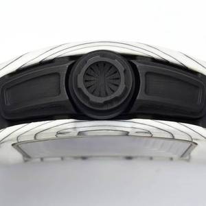Reloj Deportivo de Lujo para Hombre RM 61-01 con Diseño Hueco, Esfera de Fibra de Carbono y Cerámica - Product Image 4