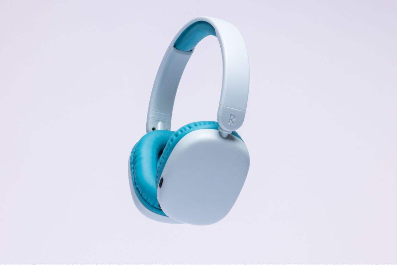 Wh280-blue and white