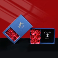 Saint Valentin Rose Boîte Cadeau Fenêtre Couverture 6 Savon Fleur Boîte Pendentif Anneau Boucles D'oreilles Bijoux Emballage Boîte