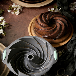 แม่พิมพ์<span class=keywords><strong>เค้ก</strong></span>ซิลิโคน 3 มิติ ลายวนขนาดใหญ่ ถาดทำขนม DIY ใช้ซ้ำได้ สำหรับอบ<span class=keywords><strong>เค้ก</strong></span> มูส ขนมอบ อุปกรณ์ทำขนม งานวัน<span class=keywords><strong>เกิด</strong></span> เยลลี่ - Product Image 3