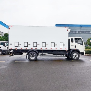 Camión HOWO de 10T para Transporte de Pollitos Vivos, Vehículo para Transporte de Aves de Corral de un Día de Edad - Product Image 6
