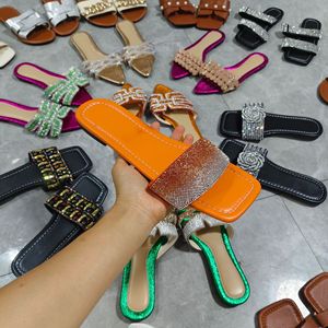 Sandalias Planas para Niñas, Listas para Enviar, Pantuflas de PVC para Exteriores, Chanclas con Parte Superior de PU y Suela de Goma, Colores Variados, Venta al Por Mayor - Product Image 3