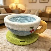 Lit pour chat et griffoir combinés - Griffoir durable recouvert de sisal respirant et anti-déchirures pour une utilisation toute l'année