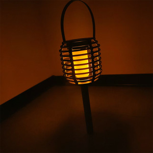 Lampe solaire Hejia en rotin à fixation au sol, lumière chaude dégradée, pour décoration extérieure de jardin, chambre, balcon, villa - Product Image 3