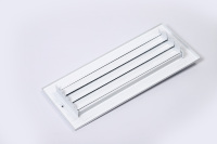 Grille de ventilation carrée moderne en acier pour plafond, diffuseur de sol, système de climatisation CVC extérieur réglable et durable