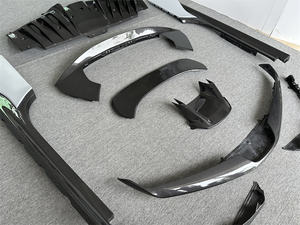 Pour <span class=keywords><strong>Ferrari</strong></span> SF90 OEM Style fibre de carbone sèche pare-chocs avant séparateur de lèvre diffuseur arrière jupes latérales Spoiler Kit de carrosserie - Product Image 2