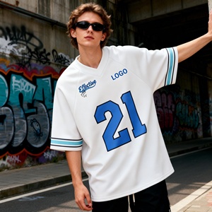Gepersonaliseerde digitale print 100% polyester V-hals streetstyle fans T-shirt oversized fit fashion mesh voetbaltenue voor heren - Product Image 1