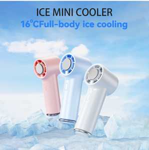 Ventilador de mano turbo con enfriamiento por hielo, tamaño de bolsillo, con mosquetón, 3 velocidades, recargable por USB, mini ventilador portátil para viajes y exteriores. - Product Image 4