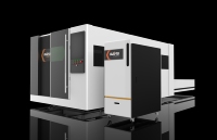 Machine de découpe laser à tube entièrement fermé 3015 3000W avec source Raycus, axe rotatif et table d'échange automatique pour tôles et tubes ronds et carrés