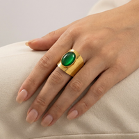 Ins Chic Vintage Statement-Fingerring aus anlaufbeständigem Edelstahl, 18 Karat vergoldet, großer ovaler grüner Katzenaugenstein, breit
