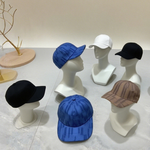 ดรอปชิปปิ้ง 2025 หมวกแก๊ปแฟชั่นดีไซน์หรู สไตล์สปอร์ต ระบายอากาศได้ดี ปักลายเฟนดี้ หมวกเบสบอล 1.1 - Product Image 2