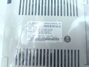 Unidad de Accionamiento de Husillo Pequeño Original Japonesa MITSUBISHI MDS-B-SPJ2-37 Compatible con Fuente de Alimentación MDS-B-CV - Product Image 3