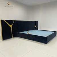 Neues Design gepolstertes Bett mit hohem Kopfteil Schlafzimmermöbel Schlafzimmer-Set Luxus