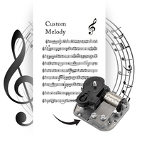 Logo personnalisé Pure Melody Big Ben Boîte à musique en bois avec puissance de jeu mécanique de voiture ronde mobile