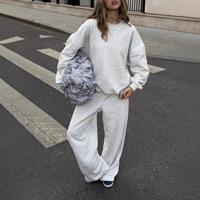 Ensemble décontracté deux pièces pull et pantalon à manches longues couleur unie style streetwear oversize pour l'automne
