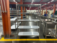 Étagère de rangement commerciale en acier inoxydable perforé à 5 niveaux, résistante à la corrosion, autoportante, pour cuisine et restaurant