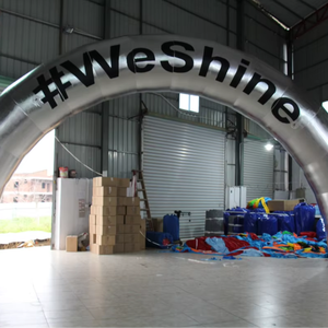 Arco Inflable Plateado en Oferta para Eventos Comerciales y Publicitarios al Aire Libre - Product Image 1