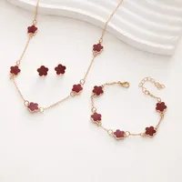 Ensemble de trois pièces pour femmes, bracelet, boucles d'oreilles et collier à motif de trèfle à cinq feuilles porte-bonheur, nouveaux accessoires élégants, bijoux pour mariage, fête, cadeau